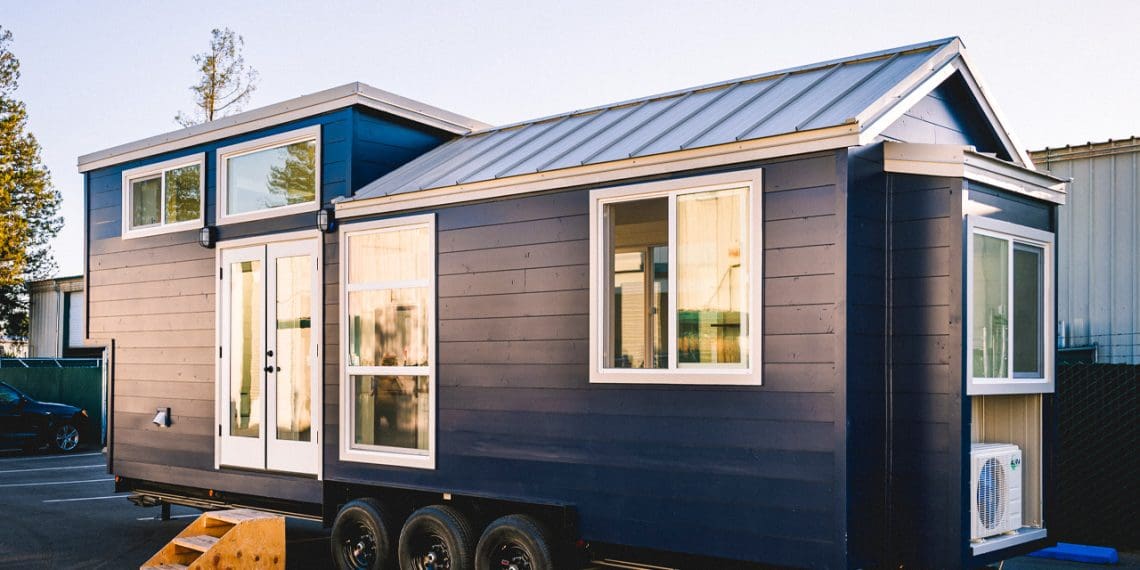 GALLERY: Tiny Home Blends Sleek Dark Exterior With Bright and Spacious Interior