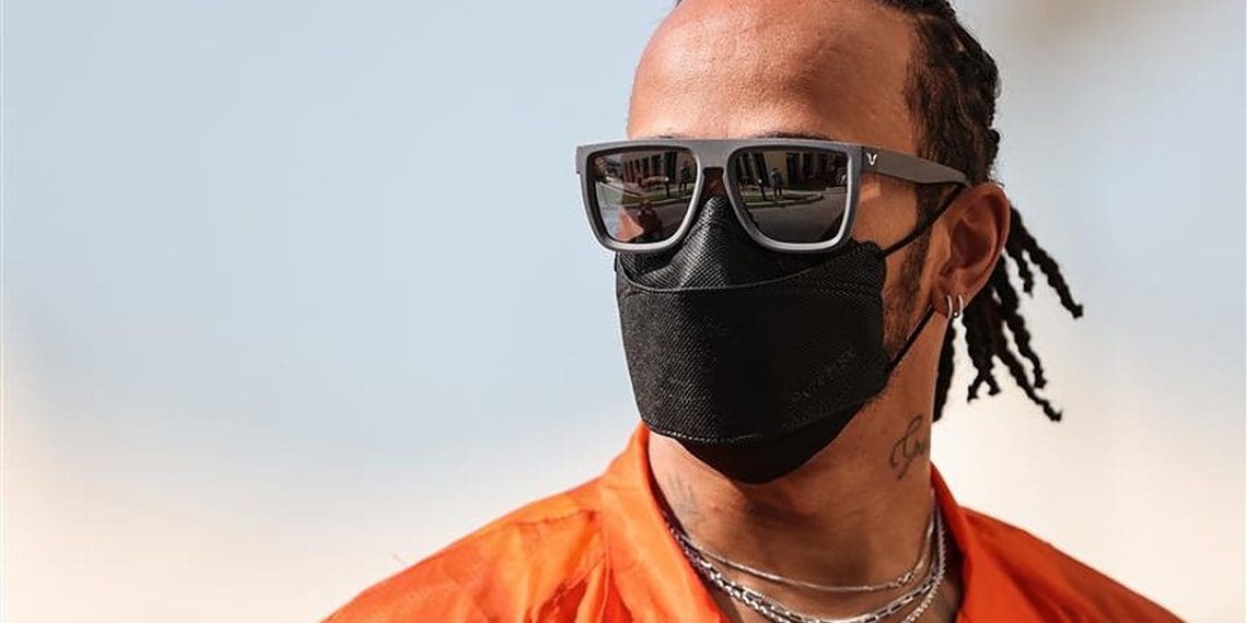 Who will take over for Lewis Hamilton in the year 2025?