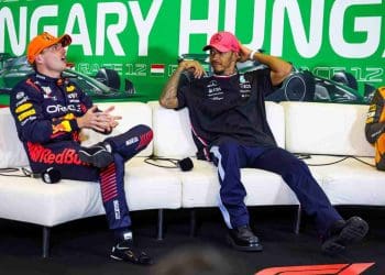 Max Verstappen minimiza batalha intensa pelo título com Lewis Hamilton, declara 2023 como sua ‘temporada mais excepcional’