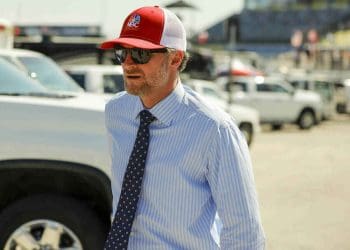 VÍDEO: Dale Earnhardt Jr. destaca a manobra da NASCAR que estragou a emoção da corrida da Cup em Richmond.