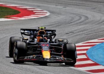 Perez lamenta falta de consistência durante o fim de semana de corrida da F1 em Espanha.
