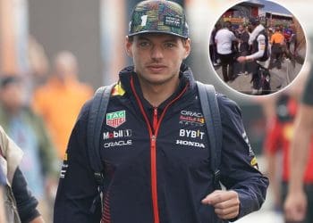 Vídeo: Repórter é puxado enquanto entrevistava Max Verstappen no Grande Prêmio da Emilia Romagna.