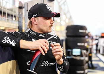 Equipe Sauber pede desculpas a Valtteri Bottas.