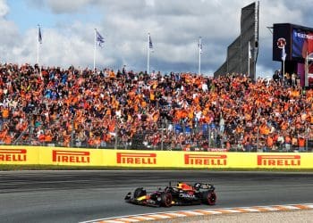 Verstappen revela capacete especial para corridas de Fórmula 1 na Europa