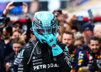 Hill oferece perspectiva única sobre erros de Russell na Fórmula 1.