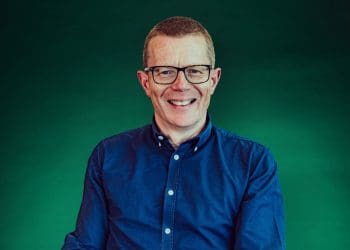 Aston Martin nomeia ex-especialista em motores da Mercedes Cowell como CEO.