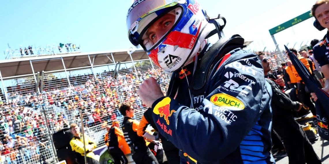 Verstappen revela problema com freio traseiro direito durante Grande Prêmio da Austrália de F1.