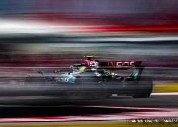 Hamilton: Pode perguntar algo mais interessante?