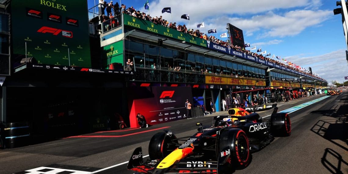 Verstappen garante pole position mais uma vez enquanto Ferrari desperdiça oportunidade.