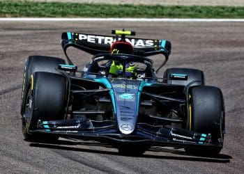 Hamilton diz que a equipe de Fórmula 1 da Mercedes estava muito mais competitiva em Imola em comparação com corridas anteriores.