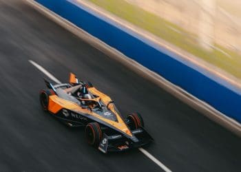 McLaren conquista primeira vitória na Fórmula E de forma dramática.