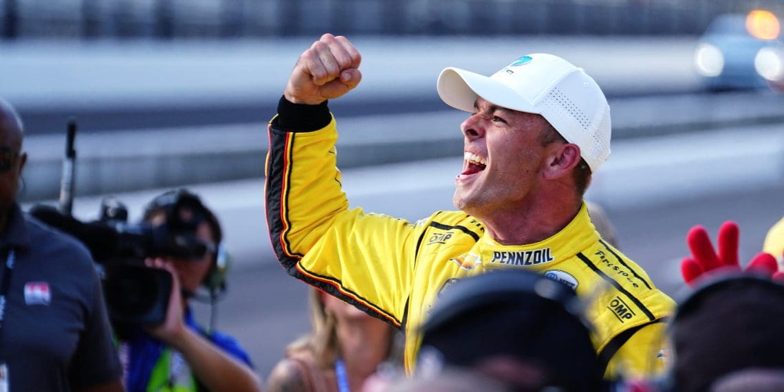 McLaughlin garante a primeira posição na qualificação do Indianapolis 500, Penske domina a primeira fila.