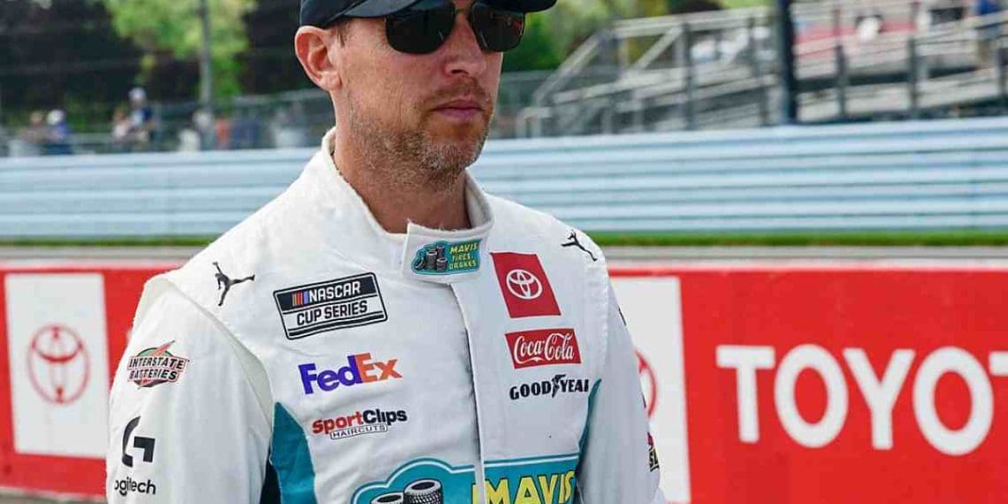 Denny Hamlin rotula fãs da NASCAR como “inherente reclamões”