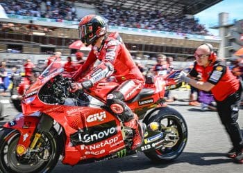 Bagnaia luta em Le Mans continua um mistério.