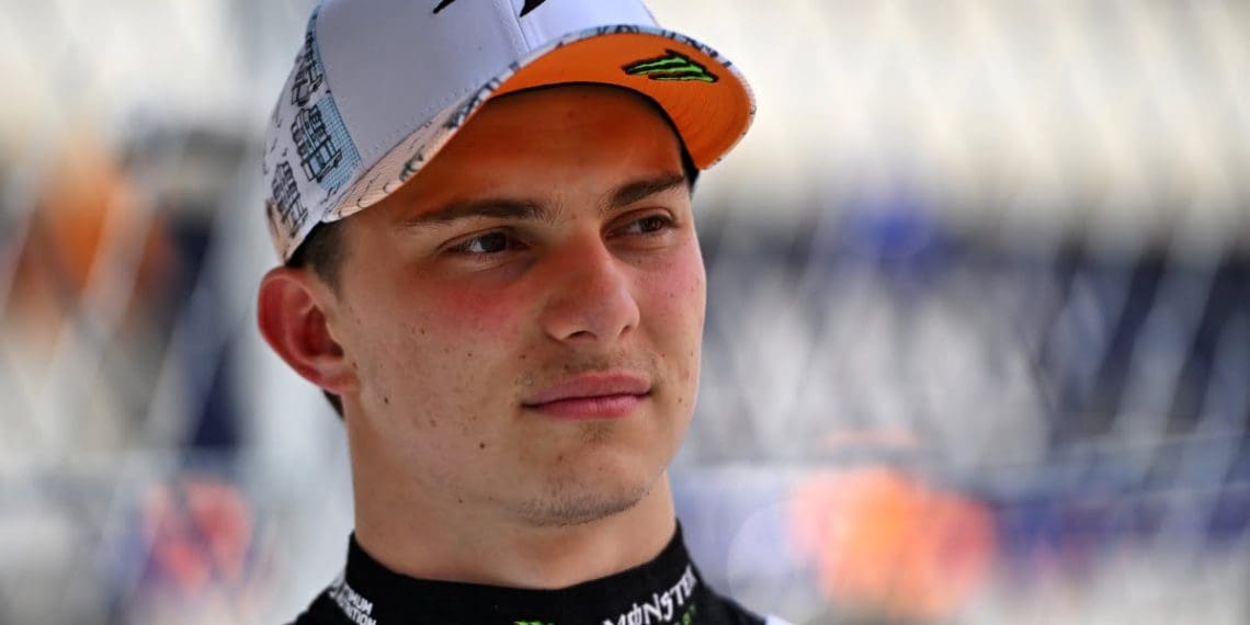 Stella elogia rapidez e profissionalismo de Piastri no Grande Prêmio de F1 em Miami.