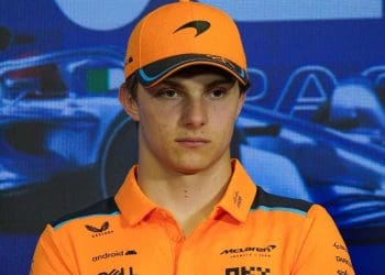 Oscar Piastri diz que McLaren já não tem vantagem em pistas rápidas.