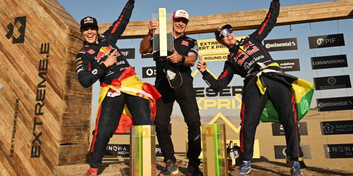 ¡Sainz y McConnell brillan tras un impresionante inicio en Extreme E!