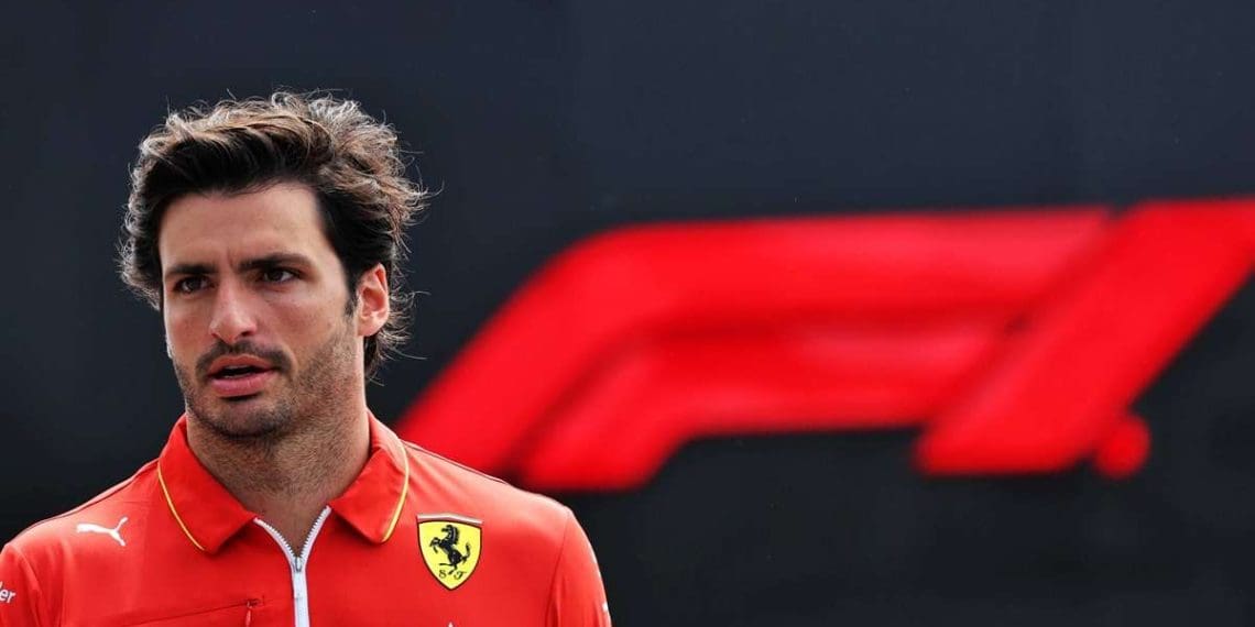 Carlos Sainz em profundas negociações com a Williams sobre uma oportunidade surpreendente em 2025.