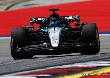 Wolff: Para vencer agora, precisamos que dois carros batam à frente.