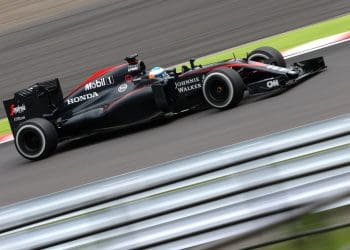 Honda se alegra em renovar colaboração na F1 com Alonso na Aston Martin.