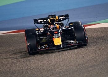 F1 2024 Grande Prêmio do Bahrain: Verstappen garante a pole position.