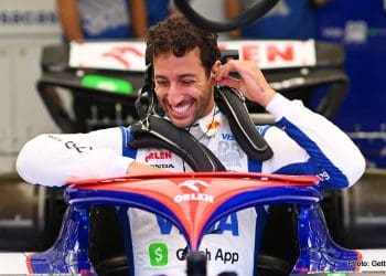 Ricciardo acredita que a VCARB pode melhorar a partir do oitavo lugar.