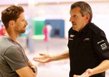 Chefe de equipe da F1, conhecido por linguagem chula em documentário da Netflix, fará retorno ao mundo das corridas.