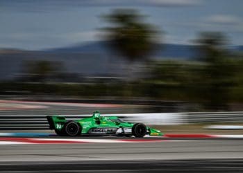 Corrida de exibição da IndyCar de $1 milhão tem resultado inovador.