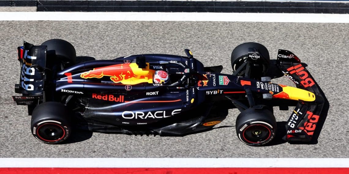 Premier jour des tests de F1 2024 résumé en style tabloïd : Toute l’action de la matinée d’ouverture.