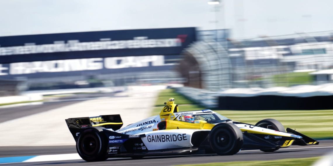 Herta lidera em caótico primeiro treino da IndyCar no IMS.