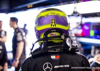 Hamilton se mudando da Mercedes para a Ferrari no momento perfeito.