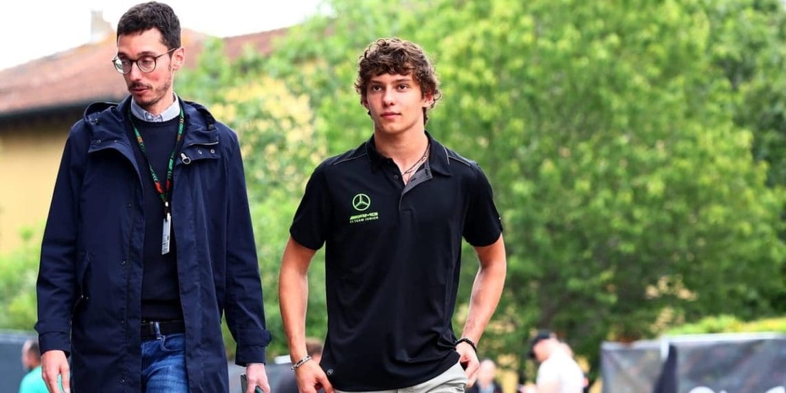 Hamilton apoia Antonelli: Cinco pontos chave da offseason da Fórmula 1 em Imola.