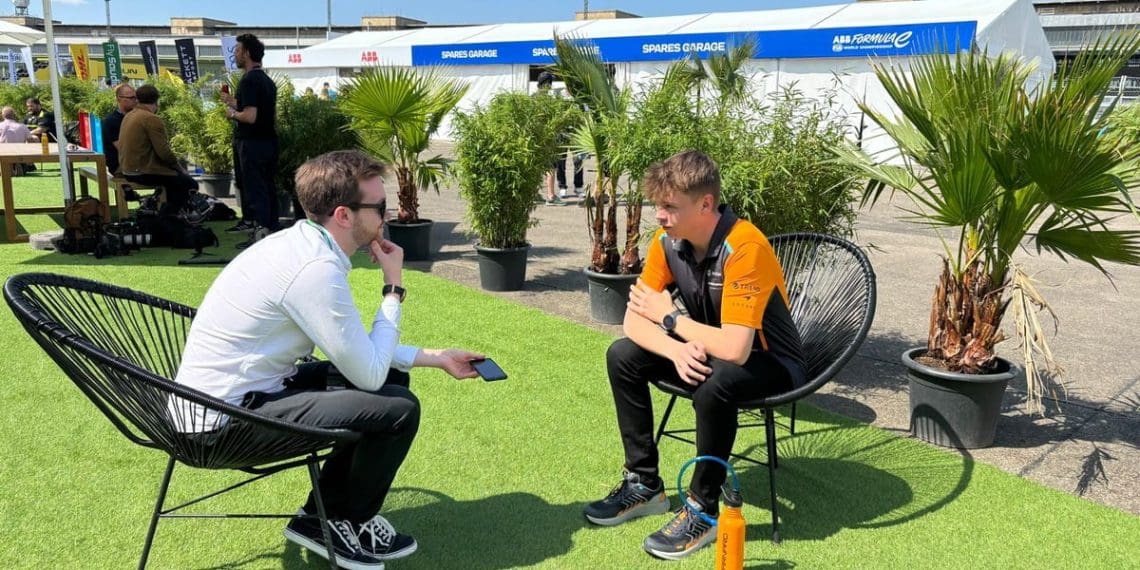 Taylor Barnard: Piloto substituto da McLaren espera marcar pontos nas corridas consecutivas em Berlim.