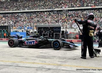 Alpine penalizado por erro no pit stop de Gasly no Grande Prêmio da China.