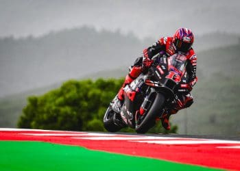 Vinales quebra sequência de vitórias da Ducati com Marquez brilhando após erro de Bagnaia