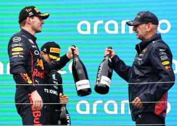 Verstappen minimiza saída de Newey da Red Bull F1 como menos dramática do que parece.
