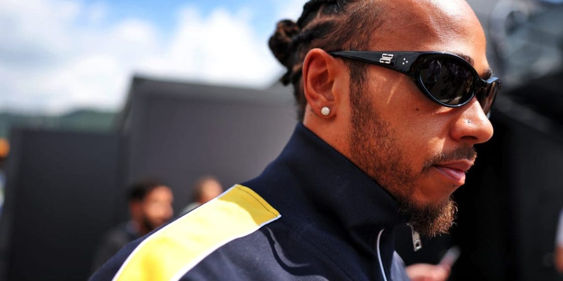 Lewis Hamilton em negociações com equipe Gresini MotoGP rumores.