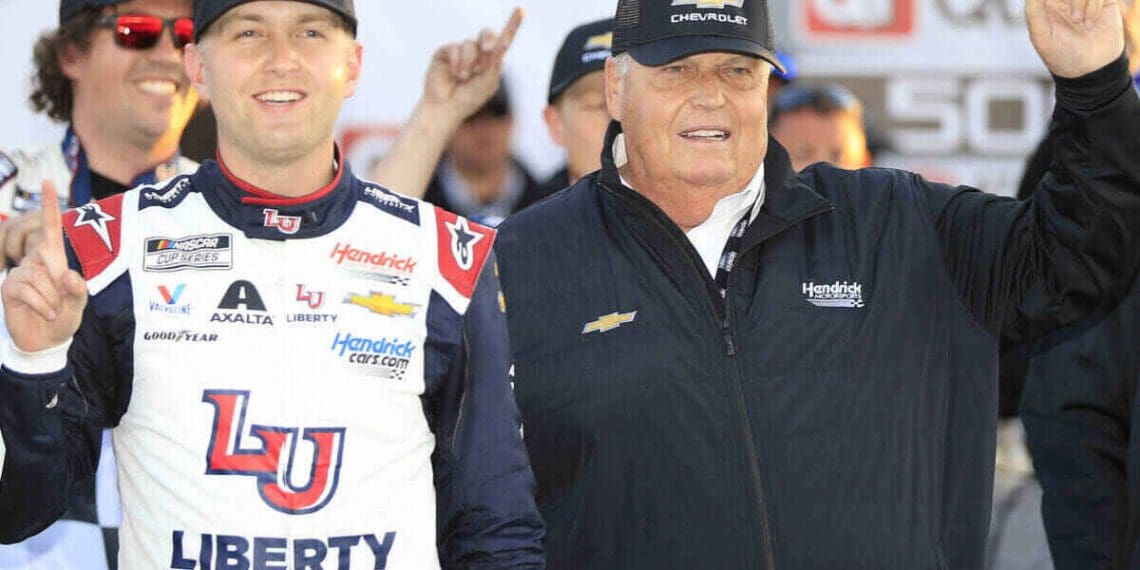 Rick Hendrick diz que a vitória 1-2-3 da HMS em Martinsville pareceu uma «intervenção divina»