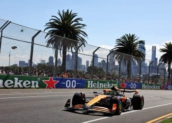 Norris vence sessão de treinos caótica do Grande Prêmio da Austrália.