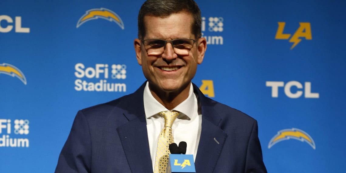 GIANTS LOSE STAFF MEMBER TO JIM HARBAUGH, CHARGERS: REPORT