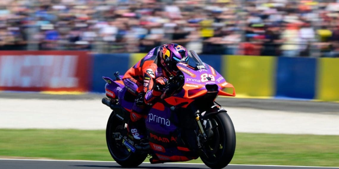 Martin brilha no Sprint do Grande Prêmio da França, Marquez se recupera para a segunda posição.