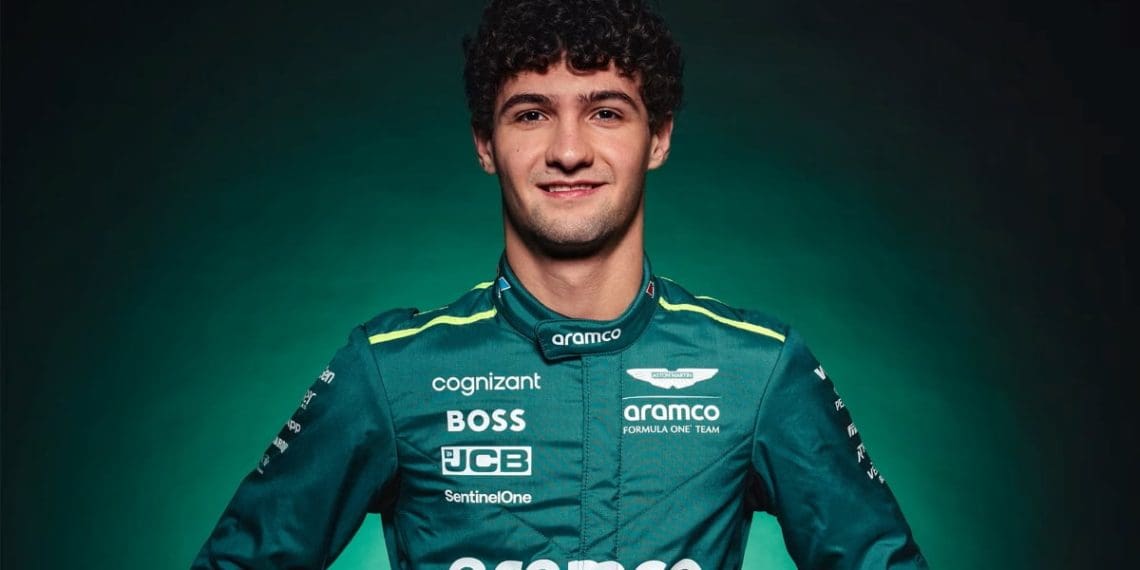 Crawford faz seu primeiro teste na F1 com a Aston Martin.