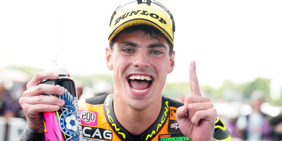 Aldeguer assina contrato de dois anos com a Ducati para MotoGP em 2025.