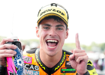Aldeguer assina contrato de dois anos com a Ducati para MotoGP em 2025.