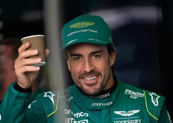Fernando Alonso sugere possível desqualificação pela FIA.