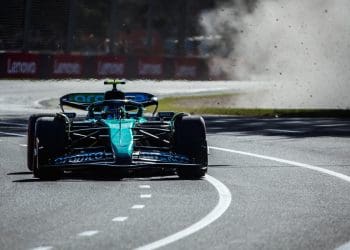 Alonso planeja manter estilo de pilotagem atual apesar de penalidade no GP da Austrália de F1.