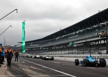 Indy 500: Chuva interrompe prática após início breve