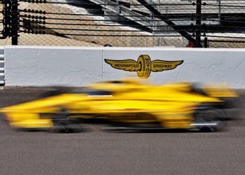 Podcast discutindo insights da classificação do Indy 500 com o vencedor da pole McLaughlin.