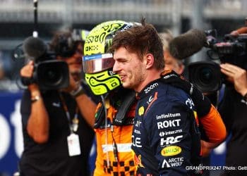 Verstappen sugere que sua mãe seria seu pai se ela tivesse testículos.