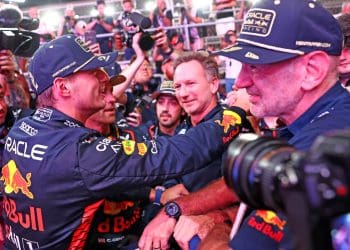 Horner nega que contrato de Verstappen na Red Bull F1 tenha cláusula relacionada a Newey.